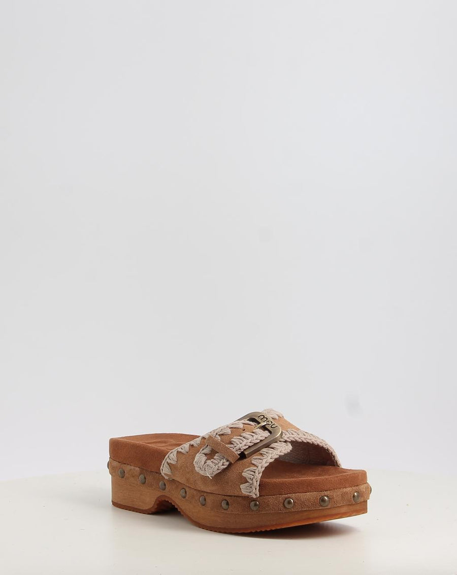 LOW HEEL WOOD CLOG WITH BUCKLE